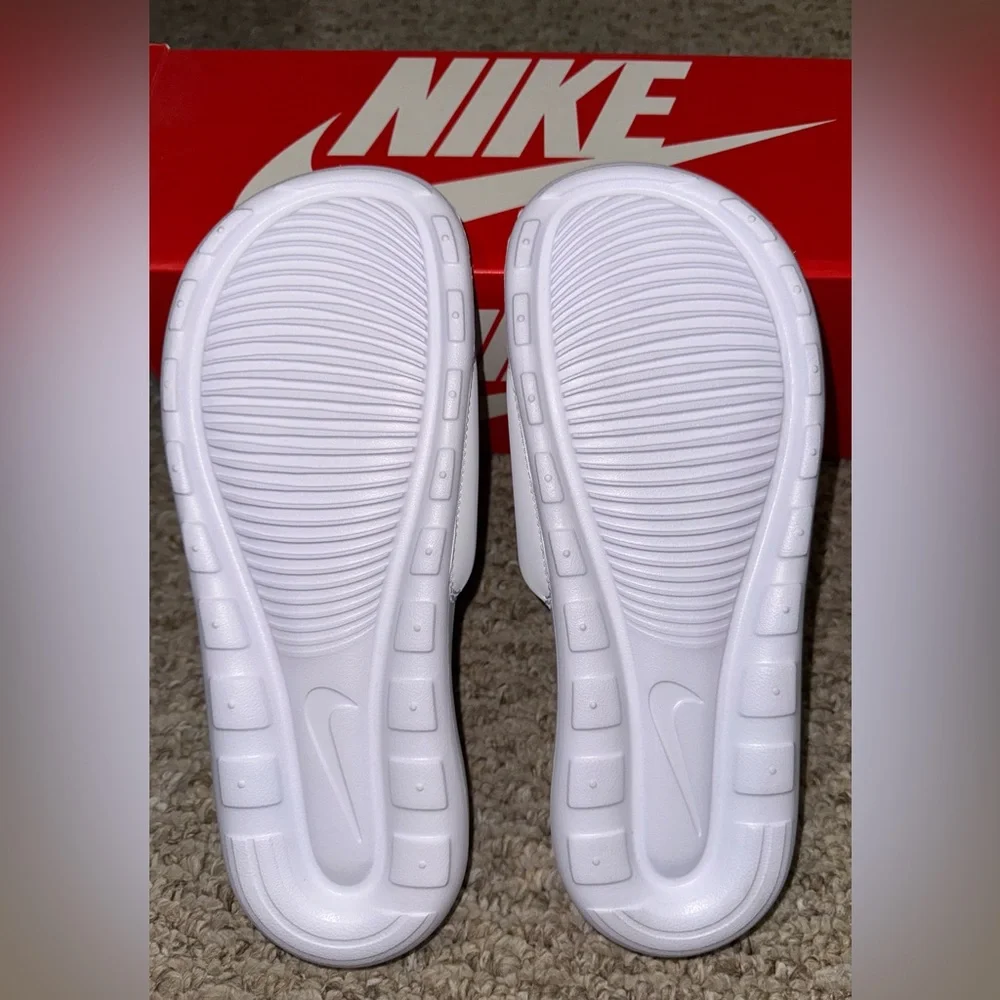 Nike Victori One Slides - Picture 3 of 5